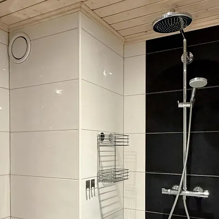 아파트 Stylish With Sauna & Free Parking In 쿠오피오